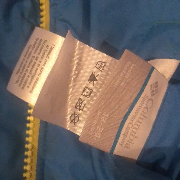 Lightly worn REVERSIBLE Columbia infant jacket and SNOWPANTS - Picture 2 of 6